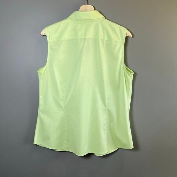 Eddie Bauer Wrinkle Resistant Button Up Sleeveless Green Top Size Large - Picture 2 of 7